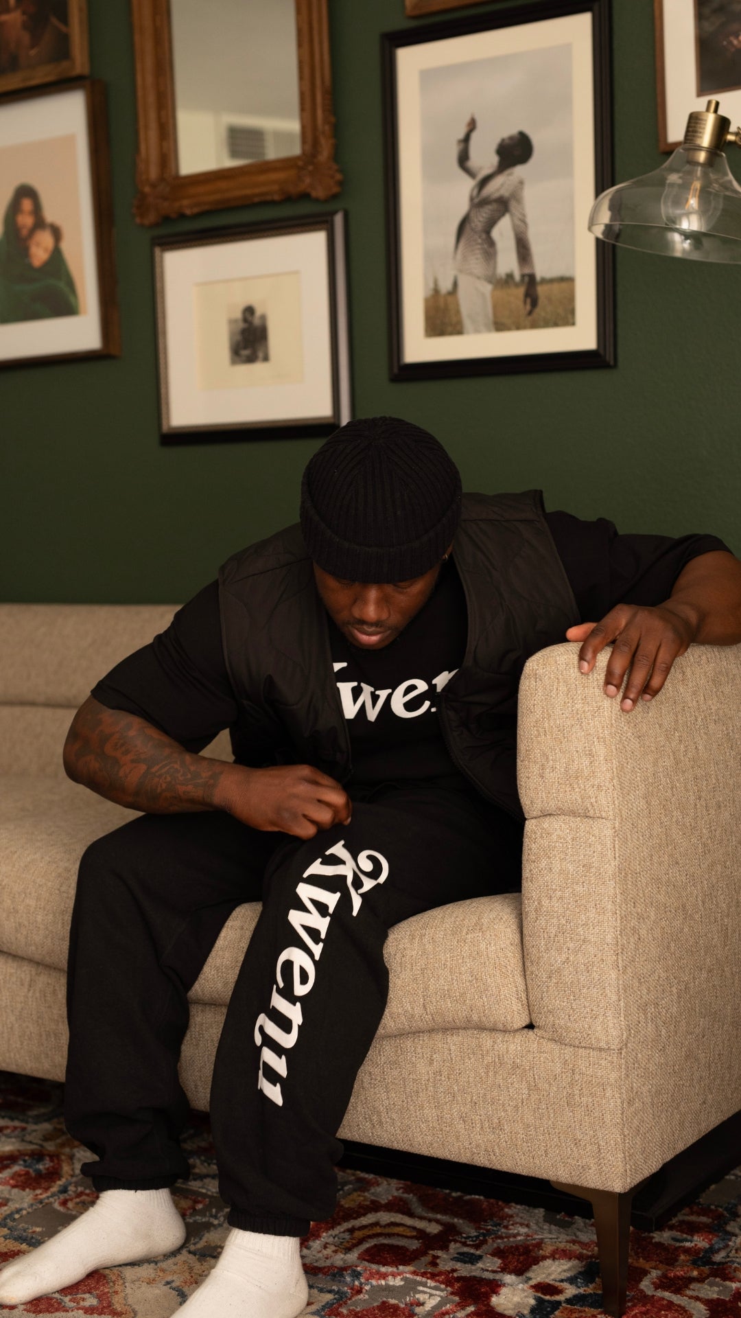 Kwenu Script Tradition Sweatpants (Black/White)