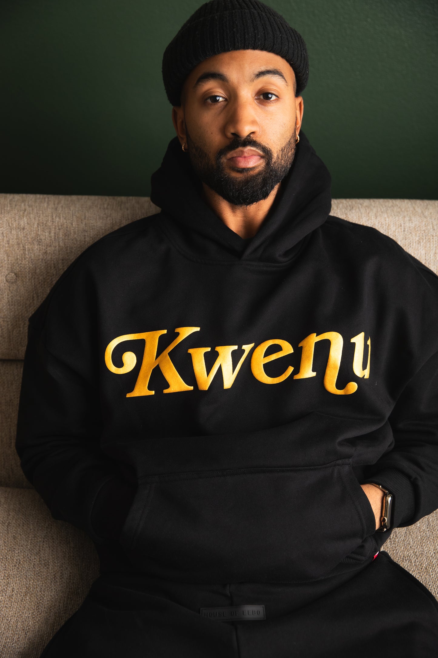 Kwenu Script Hoodie (Black/Gold)